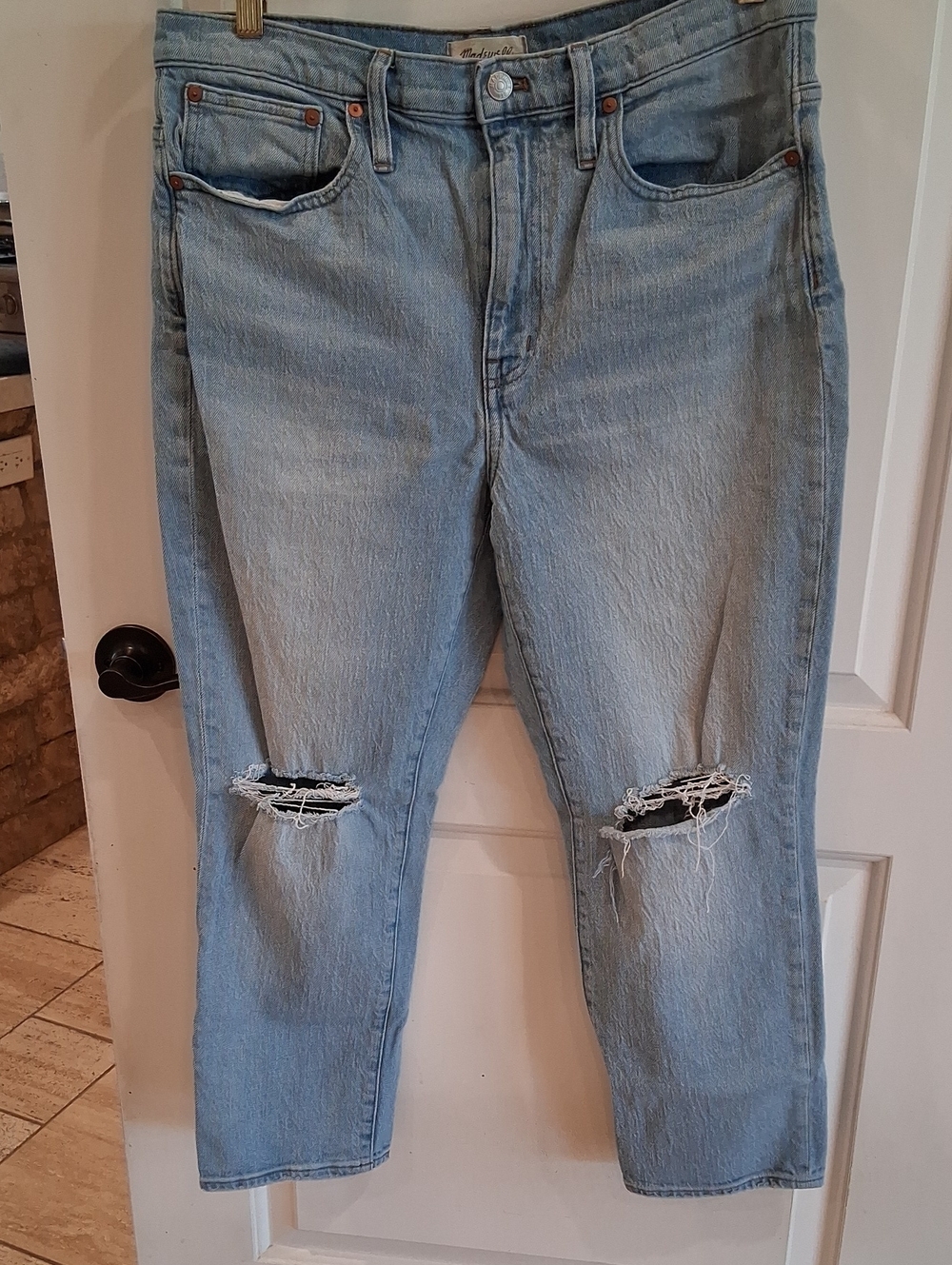 Maedwell High Rise Slim Crop Boyjeans Size 30 Light Distressed Wash